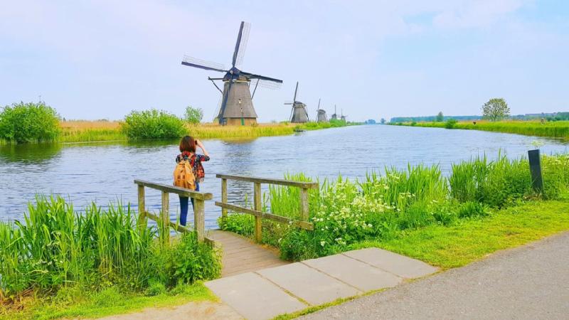 4. Ngắm nhìn làng cối xay gió lâu đời nhất Hà Lan
