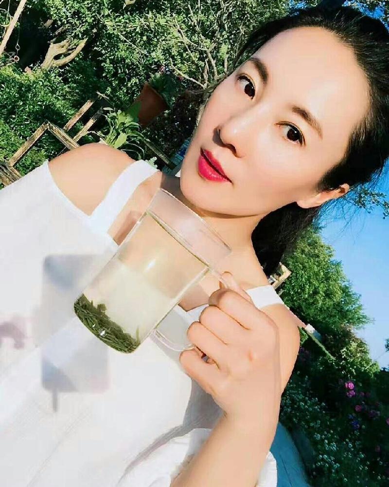 Liu Yelin (49 tuổi) 