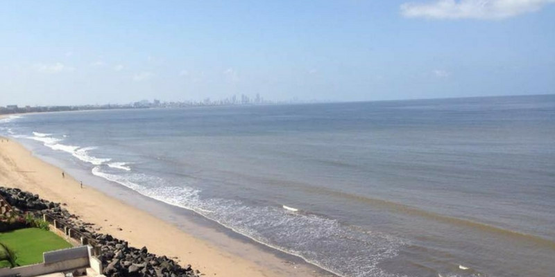 Tuy nhiên, thành phố đang tiến hành dọn dẹp Juhu và khu vực xung quanh. Bãi biển Versova ở Mumbai cũng từng ở tình trạng tương tự, nhưng đã được hơn 1.000 tình nguyện viên làm sạch. Ngày nay, Versova đã trở lại vẻ đẹp gần như nguyên thủy và là điểm đến thay thế hoàn hảo cho Juhu. Ảnh: