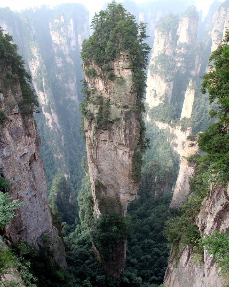 Núi Tianzi ở Trung Quốc.
