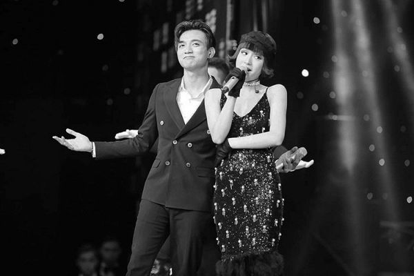 Cặp đôi kết hợp ăn ý trên sân khấu chung kết Giọng hát Việt 2017.