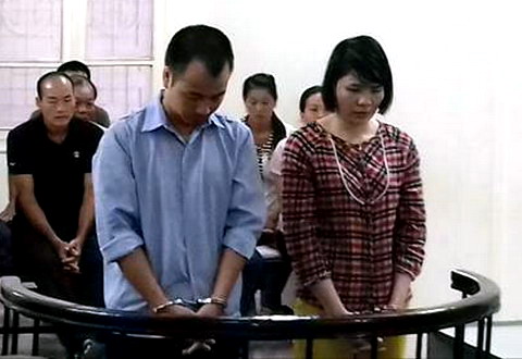 Cặp đôi người Trung Quốc tại phiên xét xử
