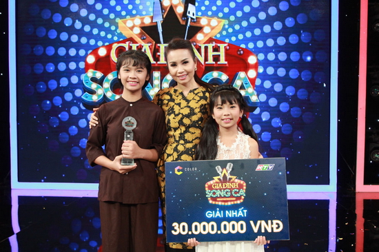 Trong khi đó, với 96 điểm, hai chị em hát rong Thị Hương - Thị Linh đã xuất sắc giành giải nhất 30 triệu đồng từ chương trình.