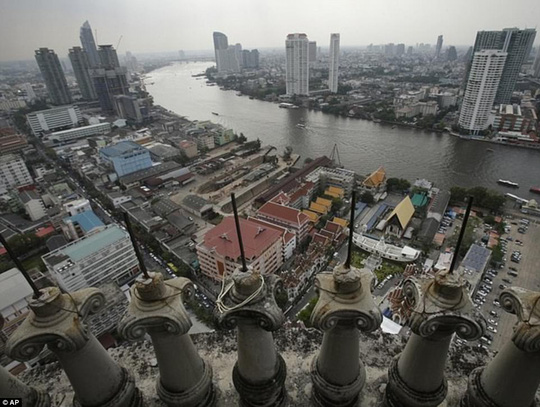 Lạnh gáy với “Tòa tháp ma” chọc trời giữa lòng Bangkok - Ảnh 5.