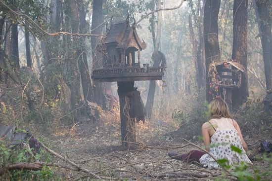 Đừng tò mò đụng chạm vào những “ngôi nhà gỗ” khi du lịch đến Thái Lan