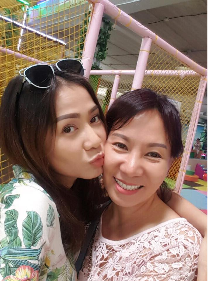 Thu Minh gửi lời chúc mừng sinh nhật chị gái: 