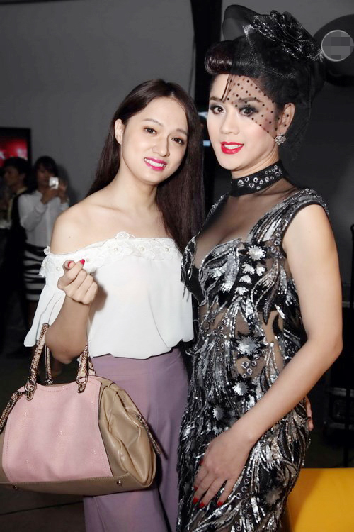 Lâm Khánh Chi và Hương Giang Idol khi còn thân thiết
