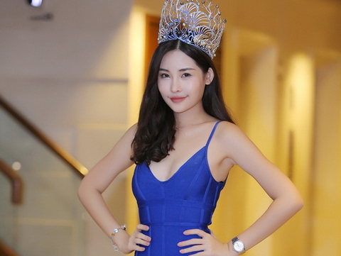 Hoa hậu Đại Dương 2017 chụp X-Quang tới 2 lần chứng minh không phẫu thuật thẩm mỹ