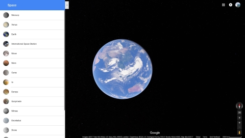 Ngoài chế độ xem Trái Đất như trước đây, giờ đây Google còn hỗ trợ thêm chế độ xem ở 12 hành tinh/vệ tinh khác nhau trong Hệ Mặt Trời. Ảnh chụp màn hình.