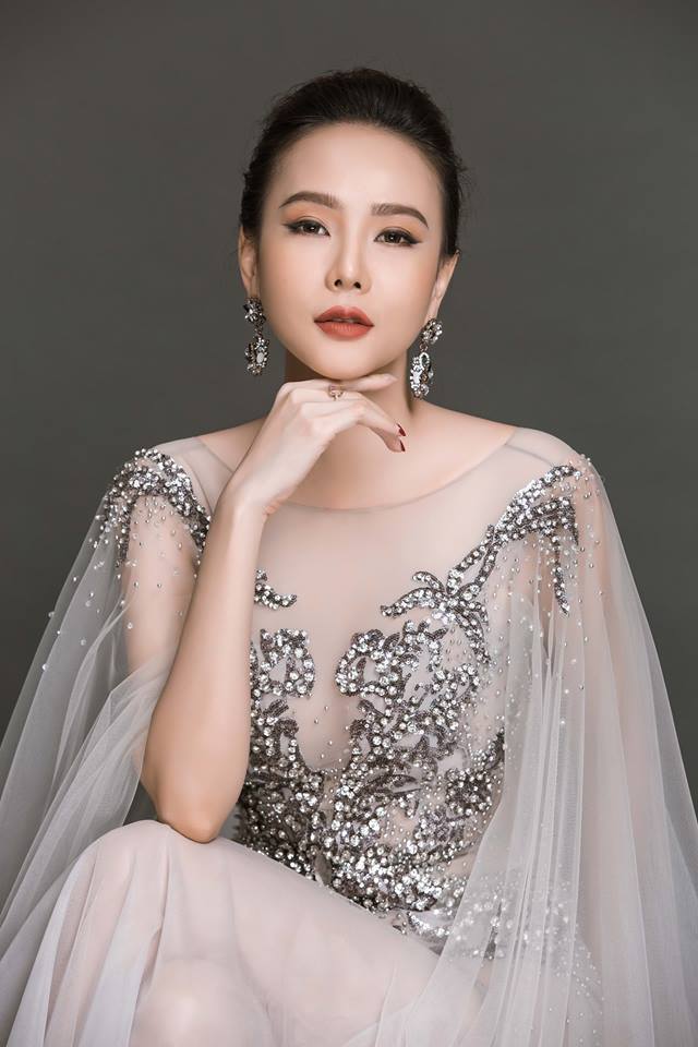 Dương Yến Ngọc thi sắc đẹp ở tuổi 38.