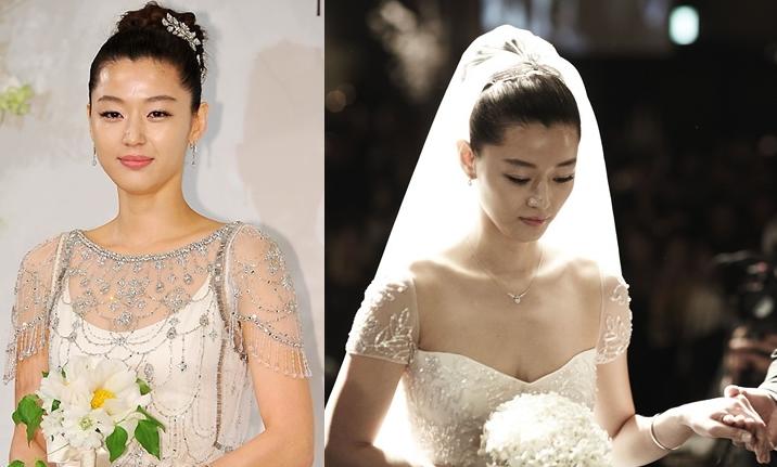  Jun Ji Hyun chuẩn bị hai bộ váy trong ngày trọng đại. Một bộ được mặc khi xuất hiện trước truyền thông và một bộ mặc trong nghi lễ chính thức. Bộ váy cưới mặc trong hôn lễ đến từ thương hiệu Reem Acra có giá lên đến gần 80 triệu won (khoảng 1,6 tỉ đồng)