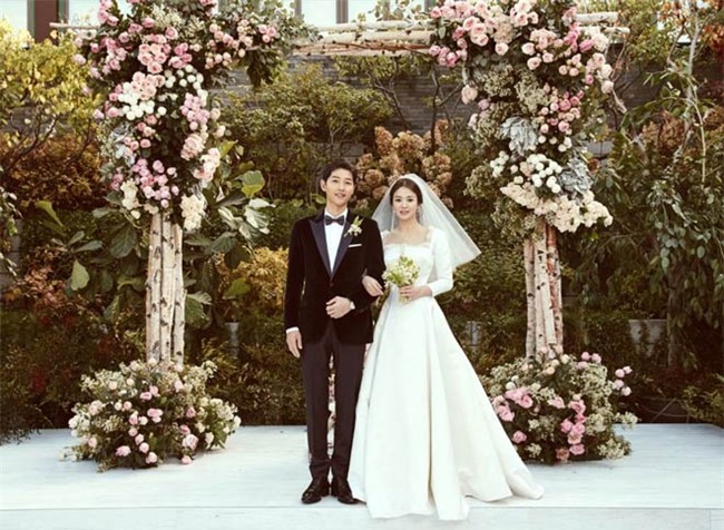 Hôn lễ cổ tích của Song Joong Ki - Song Hye Kyo đã diễn ra tại không gian cưới đẹp nhất khách sạn Shilla.