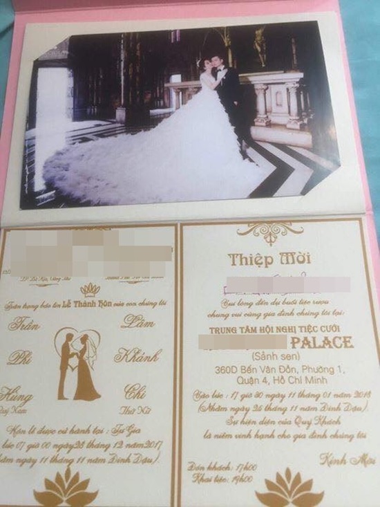 Thiệp cưới của Lâm Khánh Chi và chồng - Trần Phi Hùng sẽ được tổ chức tại một nhà hàng vào ngày 11/1.