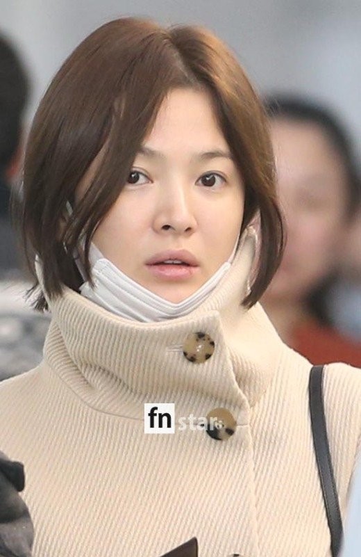  Làn da mịn màng của Song Hye Kyo thu hút sự chú ý