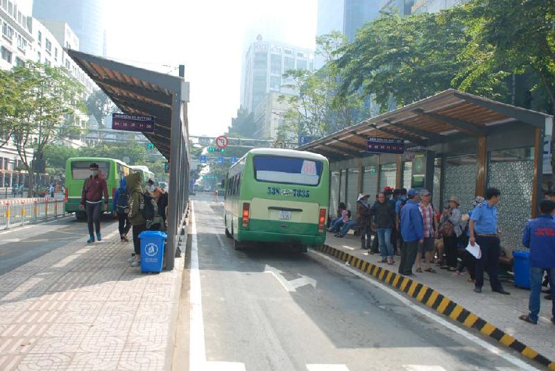 Ông Trần Chí Trung, Giám đốc Trung tâm quản lý điều hành vận tải hành khách công cộng TPHCM cho biết, trong tương lai trạm trung chuyển này còn tạo điều kiện thuận lợi cho việc kết nối, trung chuyển giữa nhà ga ngầm Bến Thành của tuyến metro số 1