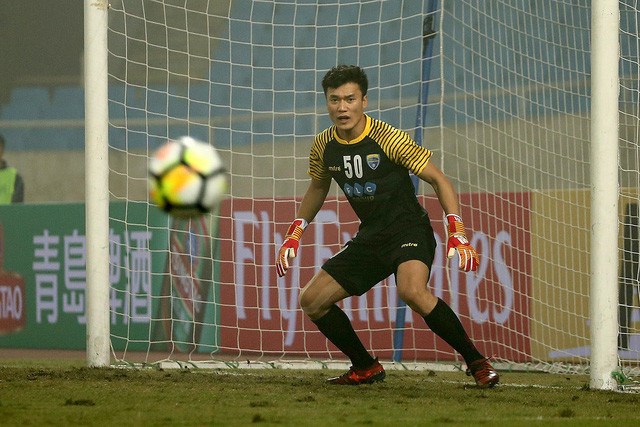 Bùi Tiến Dũng dẫn đầu bình chọn thủ môn xuất sắc nhất Đông Nam Á