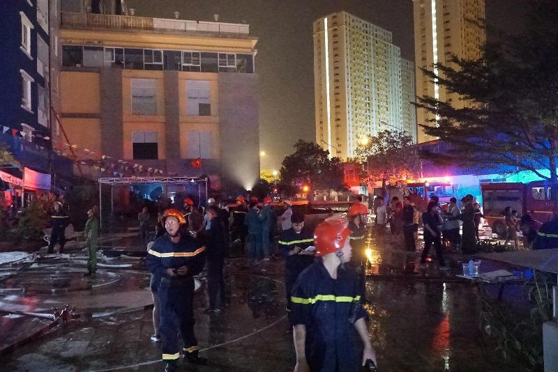Lực lượng Cảnh sát PCCC được huy động tối đa để chữa cháy, cứu nạn  