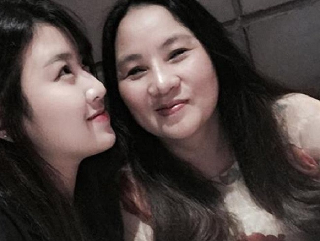 Gần 6 năm sau ngày mất anh trai, em gái của ca sĩ Wanbi Tuấn Anh ngày càng xinh đẹp, đã lên chức mẹ-3