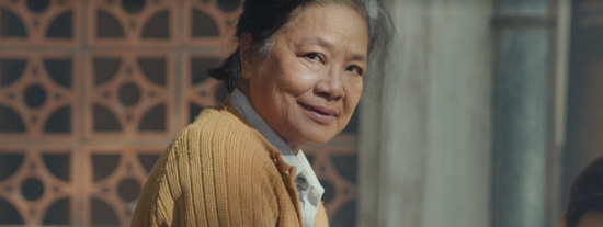 Nghệ sĩ Tú Trinh trở thành “trùm cuối” của teaser trailer với một nụ cười bí hiểm đáng ngờ