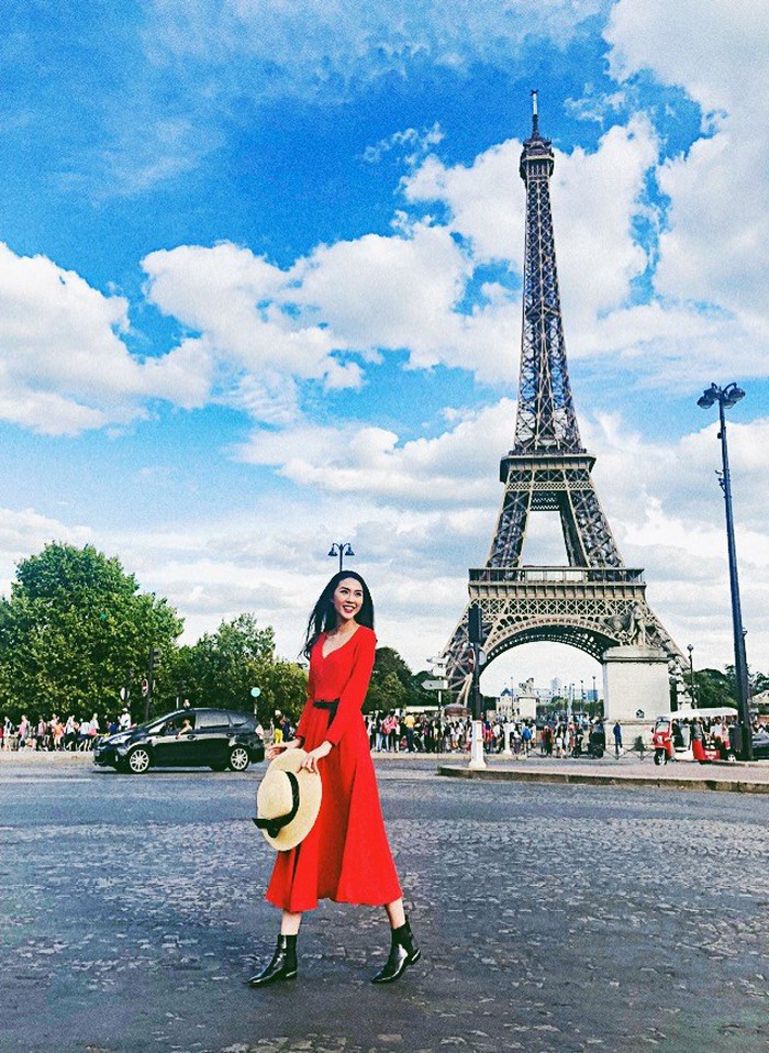 Chắc chắn không thể bỏ qua một trong những biểu tượng nổi tiếng nhất thế giới khi ghé Paris, tháp Eiffel. (Ảnh: CTV/Vietnam+)