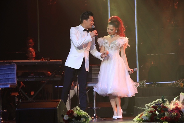 Mỗi ca sĩ khách mời trong liveshow đều mang một phong cách âm nhạc đặc trưng đến với show diễn.