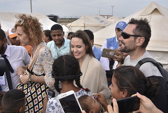 Là một đặc phái viên của Cao ủy Liên hợp quốc về người tị nạn với 18 năm kinh nghiệm trong hoạt động nhân đạo toàn cầu, Angelina có rất nhiều kiến thức để thực hiện công việc mới này.