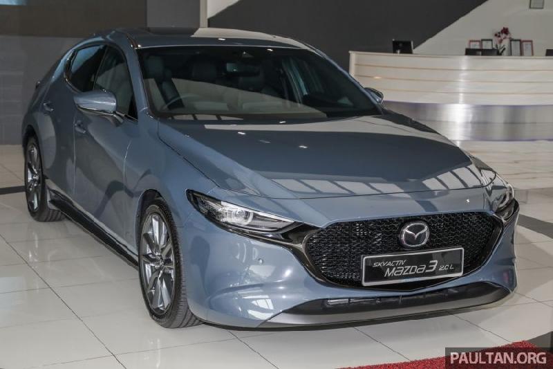 Mazda 3 hoàn toàn mới phiên bản 2.0 tại Malaysia.