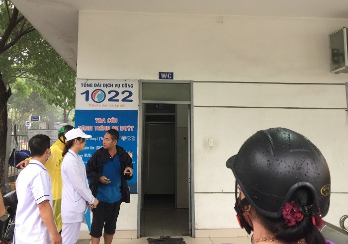 Tài xế xe buýt ở Đà Nẵng tử vong sau tiếng hét lớn trong nhà vệ sinh